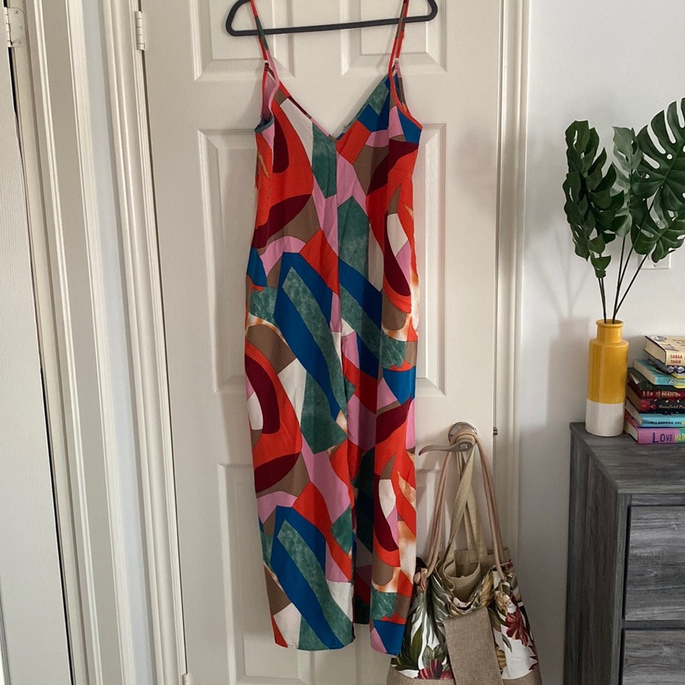 Sleeveless patterned jumpsuit